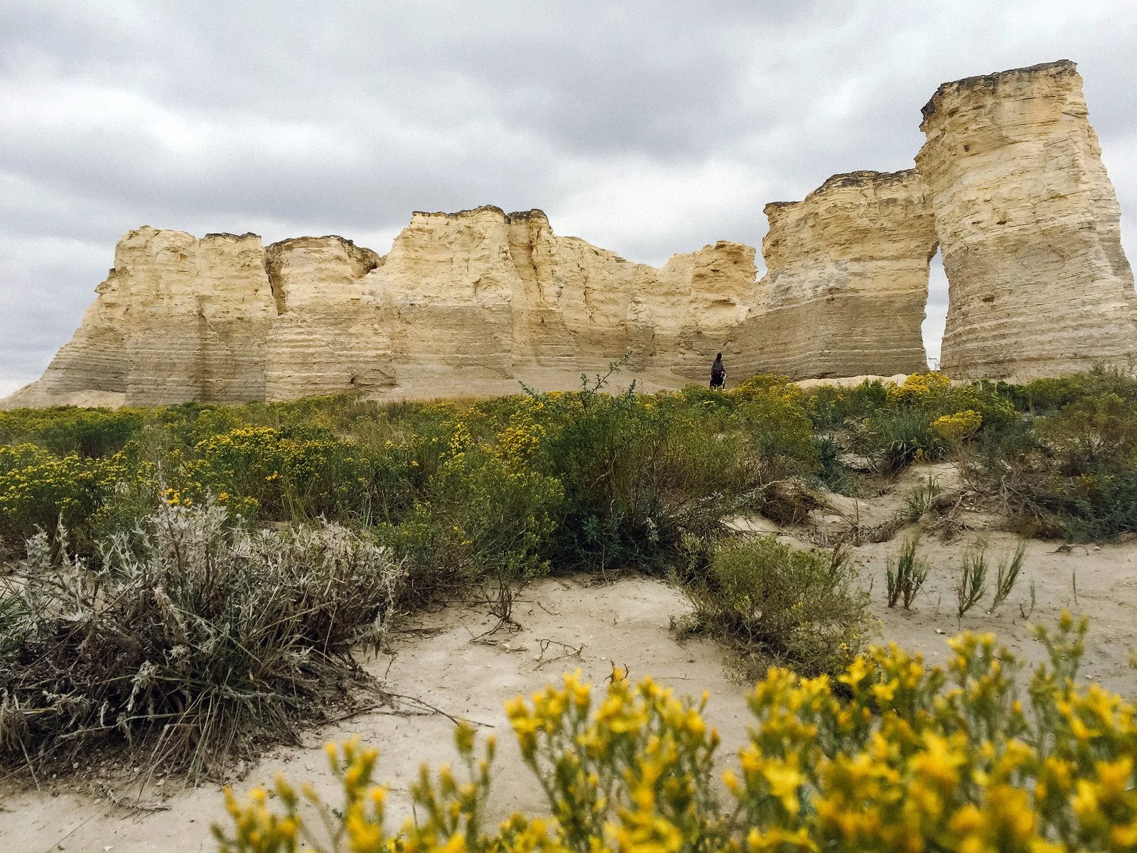 Monument Rocks — photo 6